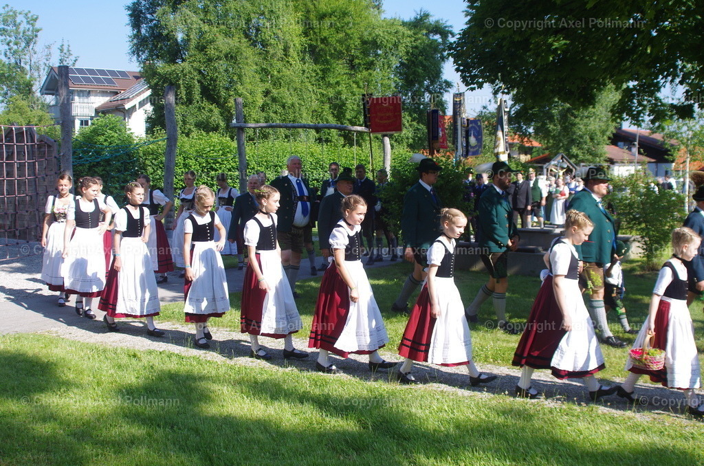 IMGP2863 | fotografiert von Axel PollmannLeonhardi Wallfahrt Benediktbeuern und Murnau, Fronleichnam, Fasching, Landschaft im Loisachtal und Benediktbeuern  - Realisiert mit Pictrs.com