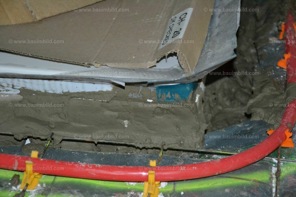 bib-lg16-heizung-0071 | Nach LV-Leistungsgruppen sortierte Detailfotos über den Bau eines Hauses. Alle Hausbau-Bilder direkt vom Urheber und Autor der Website Haus-Selber-Bauen.com