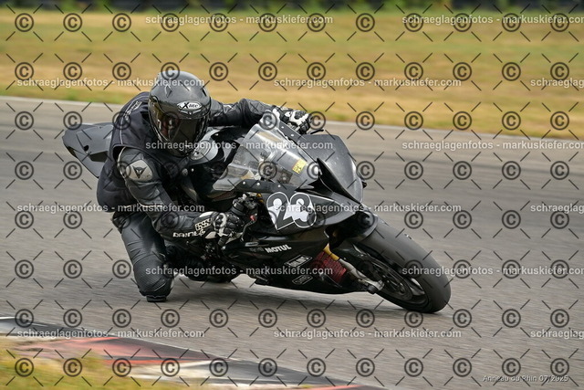 25bt05-0863 | markuskiefer.com - Realisiert mit Pictrs.com