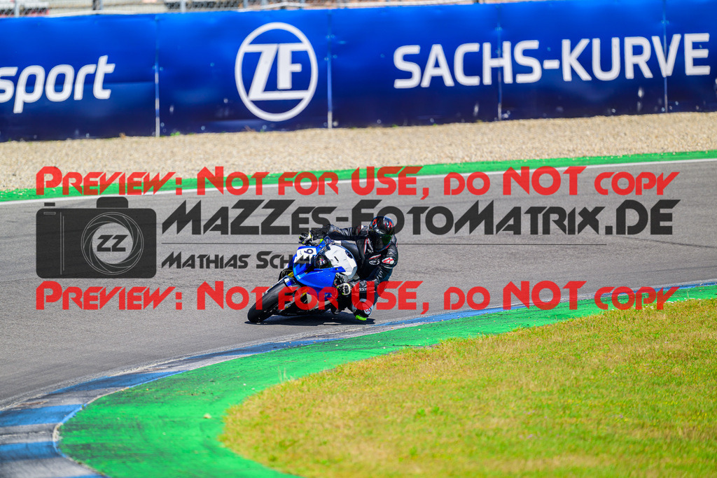 MaZZes_FotoMatrix_240615_0880 | WEISS