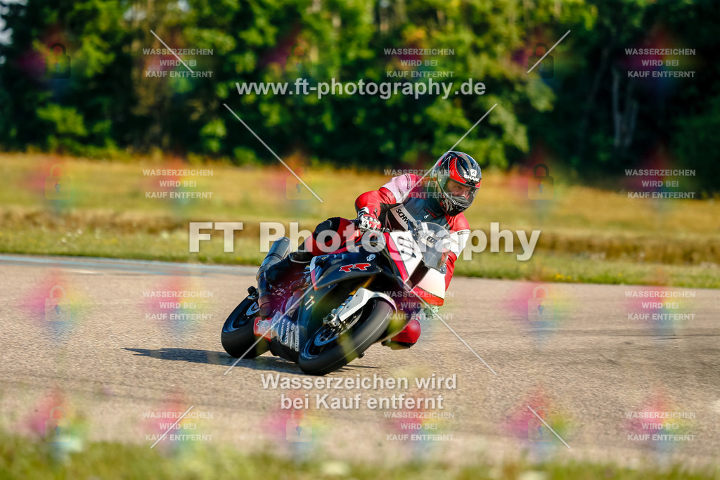 Chambley Juli-0308 | Hier findet Ihr Bilder von Touristenfahrten auf der Nürburgring Nordschleife oder von anderen Veranstaltungen die ich besucht habe. Viel Spass beim Durch Schauen 