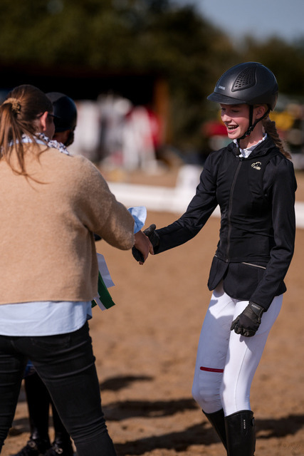 2026_10_03_Siefer-Hof_124750_Z81_40496190 | Professionelle Reitsport-, Turnier- und Eventfotografie von Robert Broda. Galerien mit ausgewählten und bearbeiteten Bildern direkt online ansehen und bestellen.