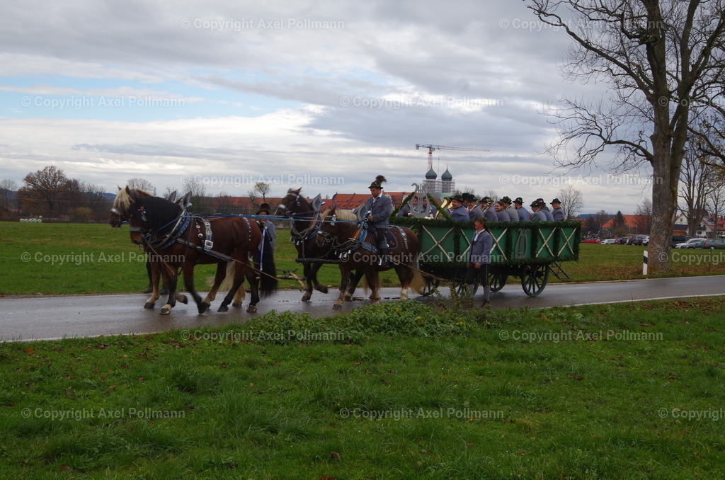 IMGP9820 | fotografiert von Axel PollmannLeonhardi Wallfahrt Benediktbeuern und Murnau, Fronleichnam, Fasching, Landschaft im Loisachtal und Benediktbeuern  - Realisiert mit Pictrs.com