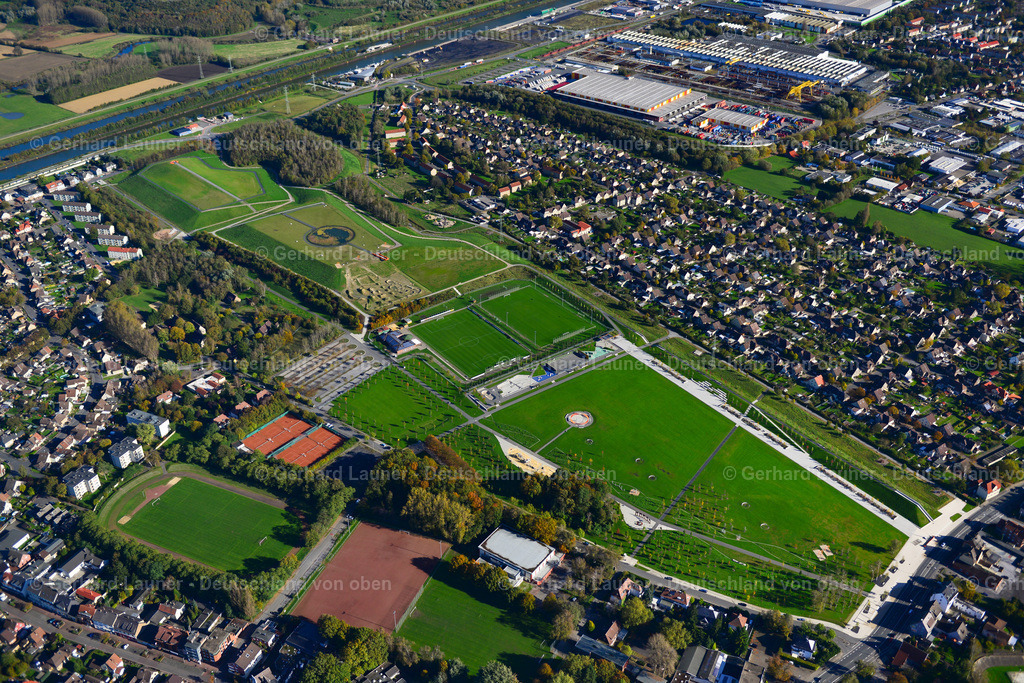 3491455 | Der Lippepark ist ein Grünzug im Bereich des ehemaligen Schachts Franz Nord der Zeche de Wendel in Herringen, Hamm. Er erstreckt sich in nord-südlicher Richtung zwischen dem Datteln-Hamm-Kanal und der Dortmunder Straße. Er ist geprägt durch eine Bergehalde und zwei weitere Aufschüttungen.
