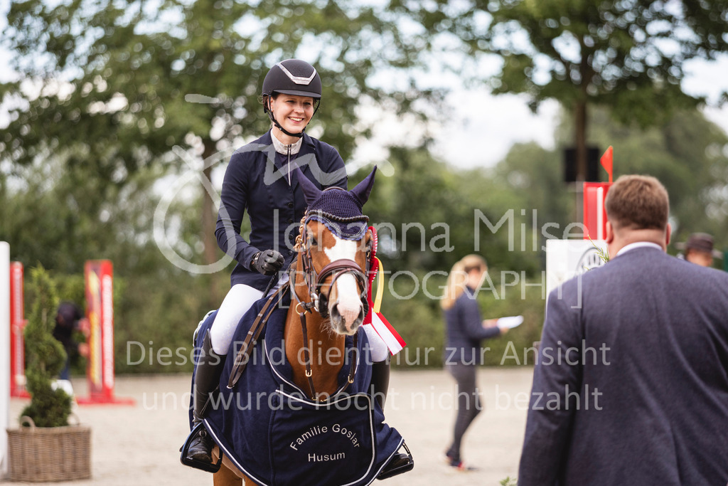 240616_Lemwerder_A2-Spr-222 | Deine schönsten Turniermomente als professionelle Fotos! Entdecke hochwertige Pferdesport-Fotografie im Online-Shop. Jetzt Fotos finden & bestellen!