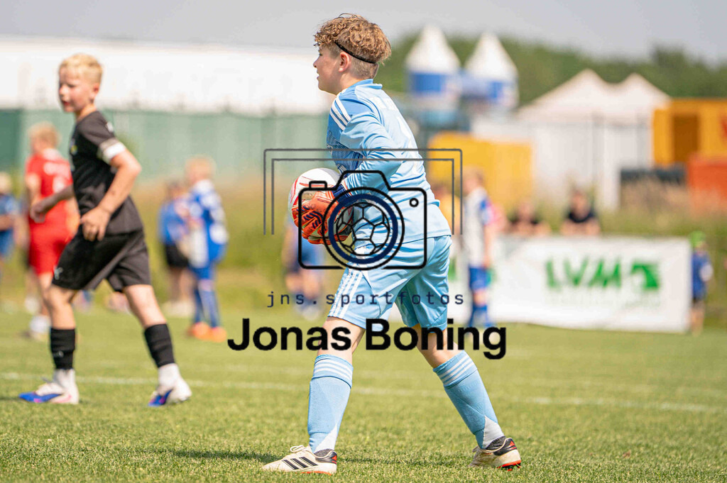 Fußball I E-Junioren I Saison 2025-2026 I OM-Cup Lüsche I Samstag  I 22576 | jns.sportfotos - Realisiert mit Pictrs.com