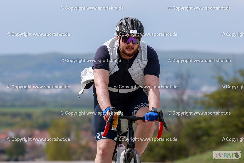 365_AR6_2303 | Neusiedlersee Radmarathon 2026@sportshot_your_pictrs #yourpictures#roadtowm2029 #nrm #neusiedlerseeradmarathon #neusiedlersee #neusiedlerseetourismus #burgenland #mörbisch #nrm26 #burgenlandtourismus #voglundco #poweredbyburgenlandtourismus #radsport #rad #marathon #ucigranfondo #visitburgenland #ucigranfondoworldseries
