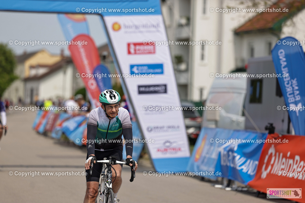 VJ__9346 | Neusiedlersee Radmarathon 2026@sportshot_your_pictrs #yourpictures#roadtowm2029 #nrm #neusiedlerseeradmarathon #neusiedlersee #neusiedlerseetourismus #burgenland #mörbisch #nrm26 #burgenlandtourismus #voglundco #poweredbyburgenlandtourismus #radsport #rad #marathon #ucigranfondo #visitburgenland #ucigranfondoworldseries
