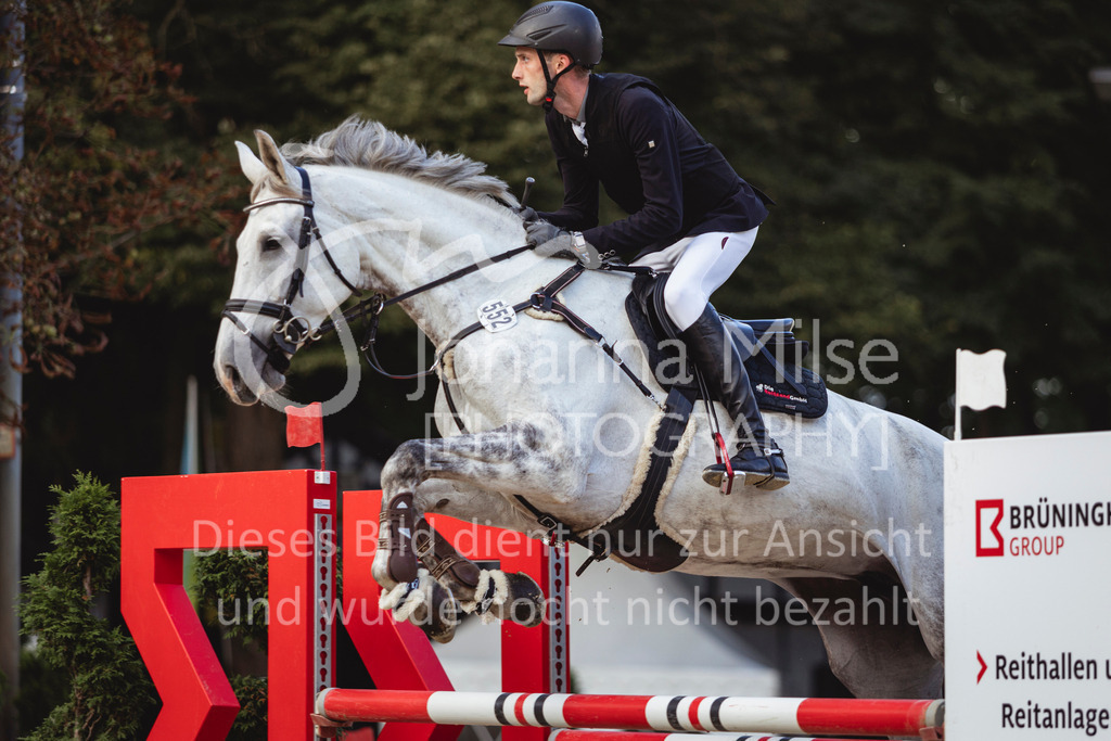 240912_OWLCh_AmateurS-214 | Deine schönsten Turniermomente als professionelle Fotos! Entdecke hochwertige Pferdesport-Fotografie im Online-Shop. Jetzt Fotos finden & bestellen!