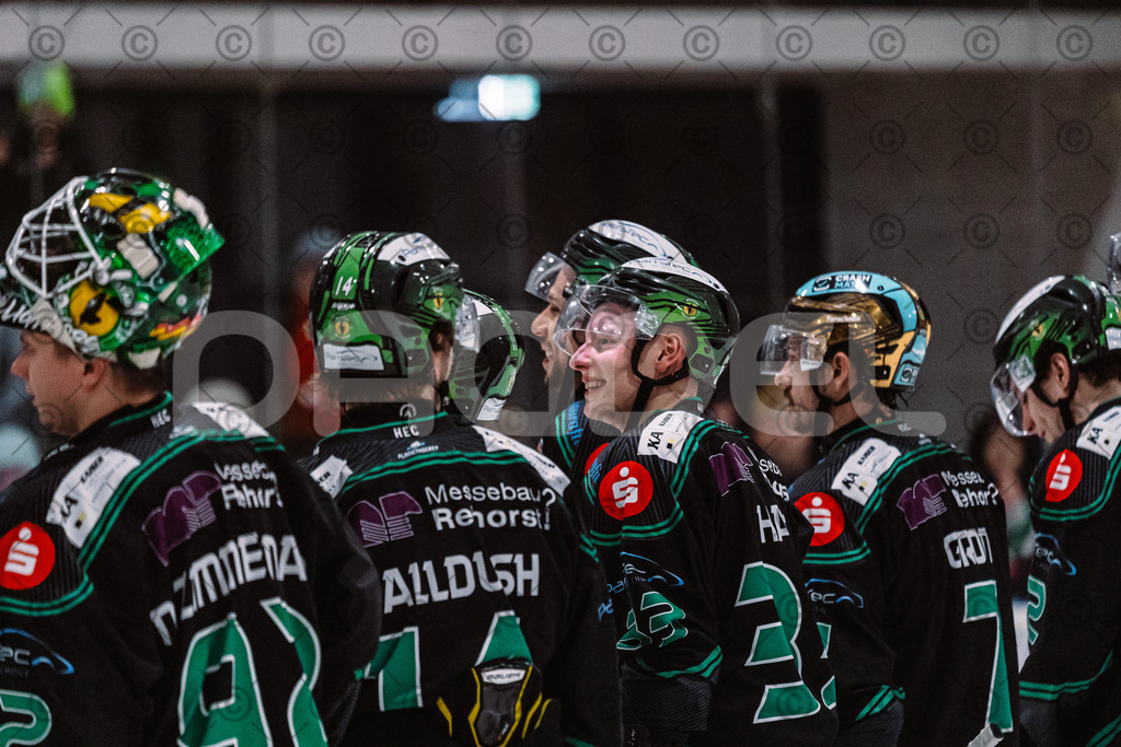 Alligators_vs_Toelz_15_02_2026-45 | Höchstadt Alligators Fotogalerie: Eishockey-Action aus Franken. Professionelle Spielfotos, Portraits & Stadionbilder zum Download. Jetzt entdecken! - Realisiert mit Pictrs.com
