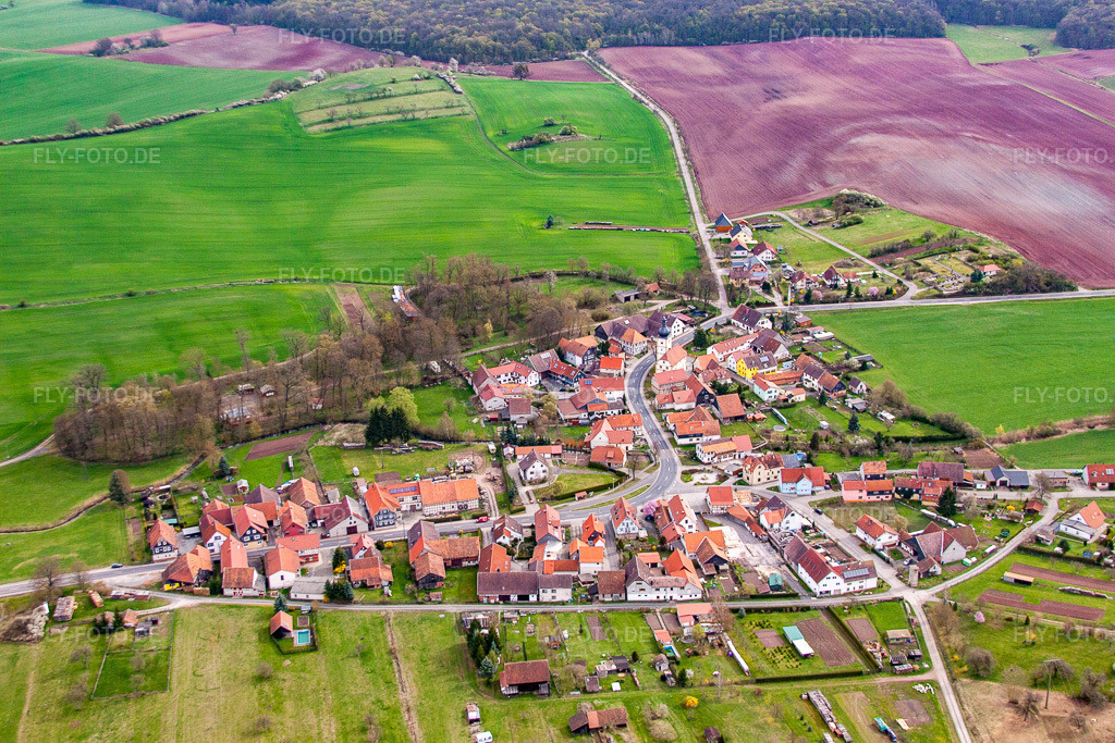 Luftbild: Ortsansicht von Westen im Ortsteil Seidingstadt in Straufhain im Bundesland Thüringen in Deutschland. Foto: IMG_64058.jpg vom 04.04.2014 durch Werner Riehm/FLY-FOTO.de