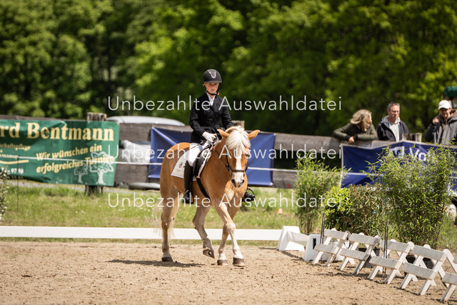 Bad_Meinberg_04882 | saradresslerfotografie - Realisiert mit Pictrs.com