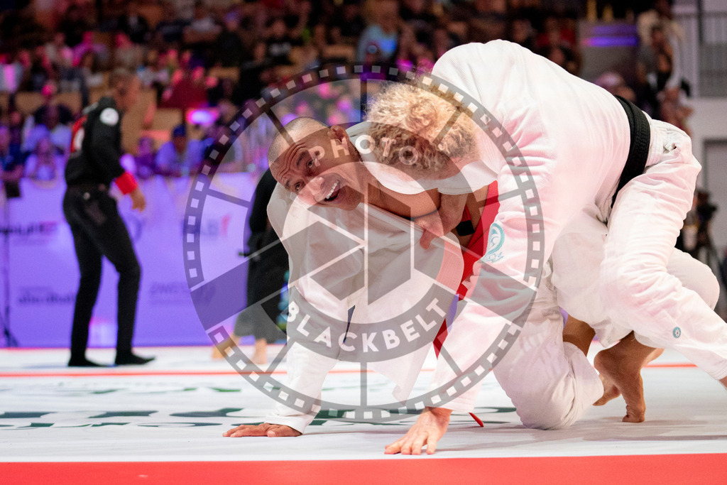 20231107PBB4681 | Fighters compete during the AJP World Master Championship in the Mubadala Arena in Abu Dhabi, Arab United Emirates, on November 7, 2023.