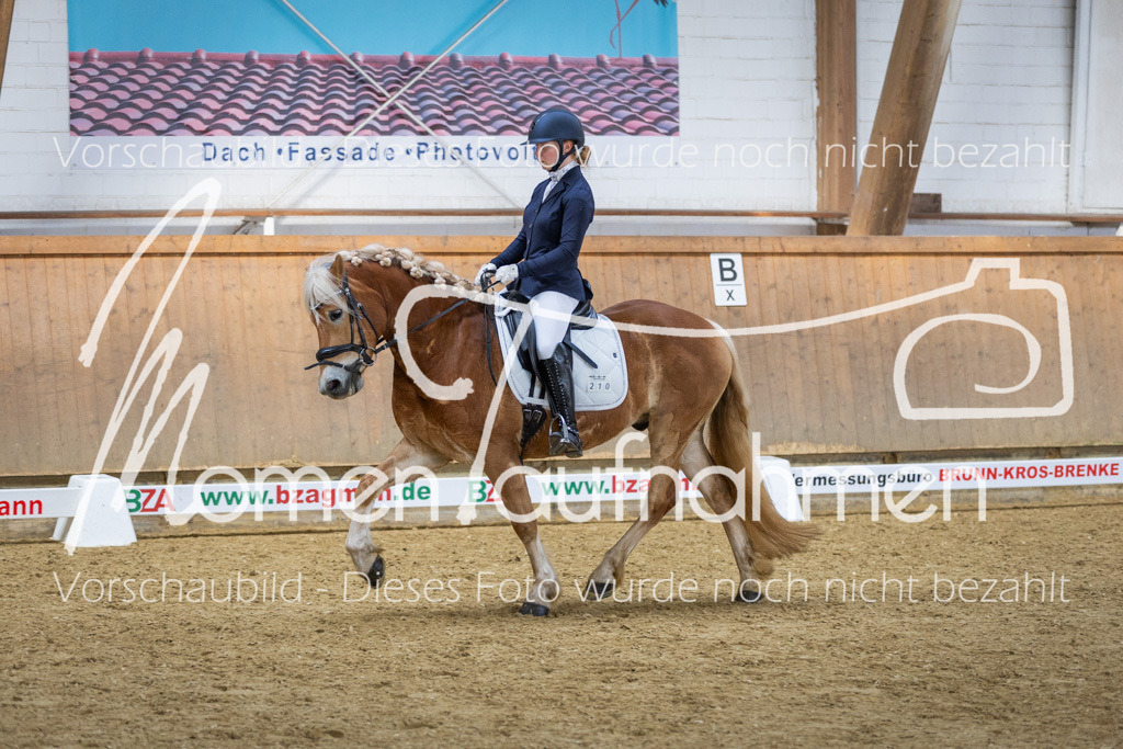 Sth-LPO25-L-Kür-057 | MomenTaufnahmen Pferdesportfotos