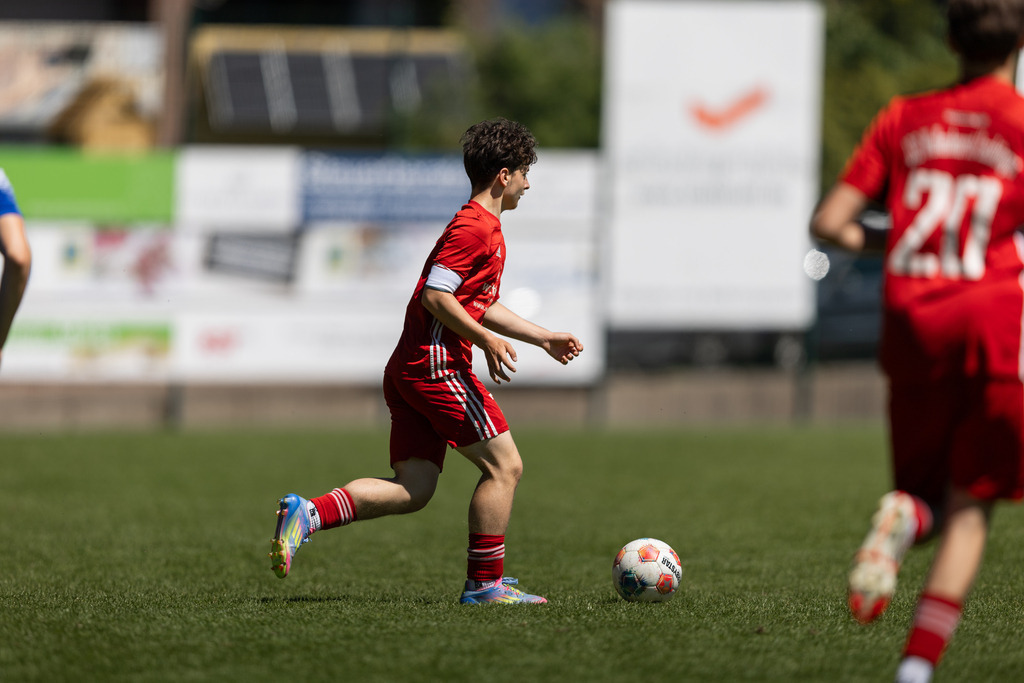 Fußball I Männer I 40. Pfingscup Hollage I 13288 | realhellocedii - Realisiert mit Pictrs.com