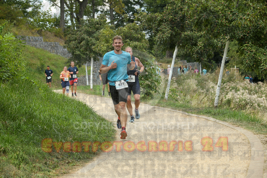 250824_1417_EX1_5659 | Sportfotografie im Rhein-Sieg Kreis, Köln, Bonn, NRW, Rheinland Pfalz, Hessen, etc. Unser Tätigkeitsfeld umfasst den Laufsport vom Volkslauf über den Marathon, Duathlon, Triathon bis zum Ultralauf wie Kölnpfad Ultra oder Schindertrail.