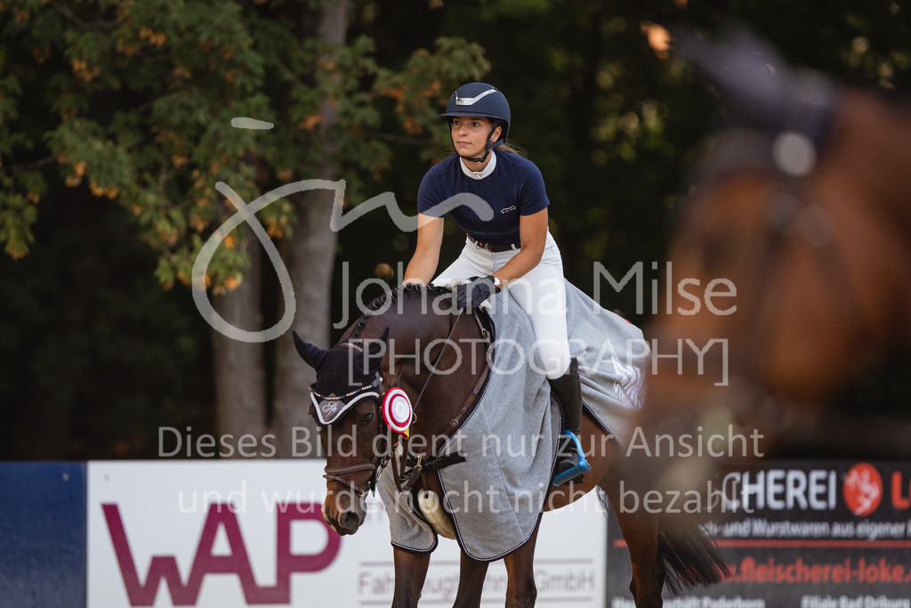 220824_Delbrueck_Stil-A1-337 | Deine schönsten Turniermomente als professionelle Fotos! Entdecke hochwertige Pferdesport-Fotografie im Online-Shop. Jetzt Fotos finden & bestellen!