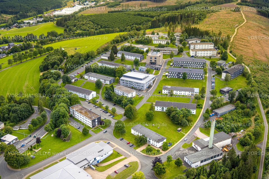 Erndtebrueck240709821 | Luftbild, Gelände der Hachenberg-Kaserne, Waldgebiet mit Waldschäden, Rothaarsteig, Erndtebrück, Kreis Siegen-Wittgenstein, Nordrhein-Westfalen, Deutschland