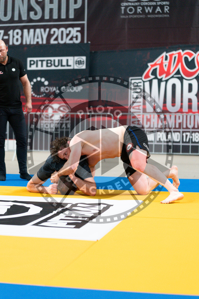 20250517PBB5651 | Athletes compete during the first day of the ADCC Amateur World Championship on May 15, 2025 in Warsaw, Poland. © Chiara Dazi / photoblackbelt