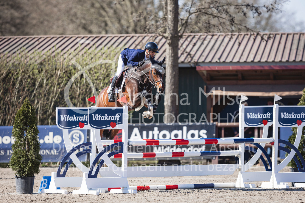 250408_Mühlen_SprPf-A2-315 | Deine schönsten Turniermomente als professionelle Fotos! Entdecke hochwertige Pferdesport-Fotografie im Online-Shop. Jetzt Fotos finden & bestellen!