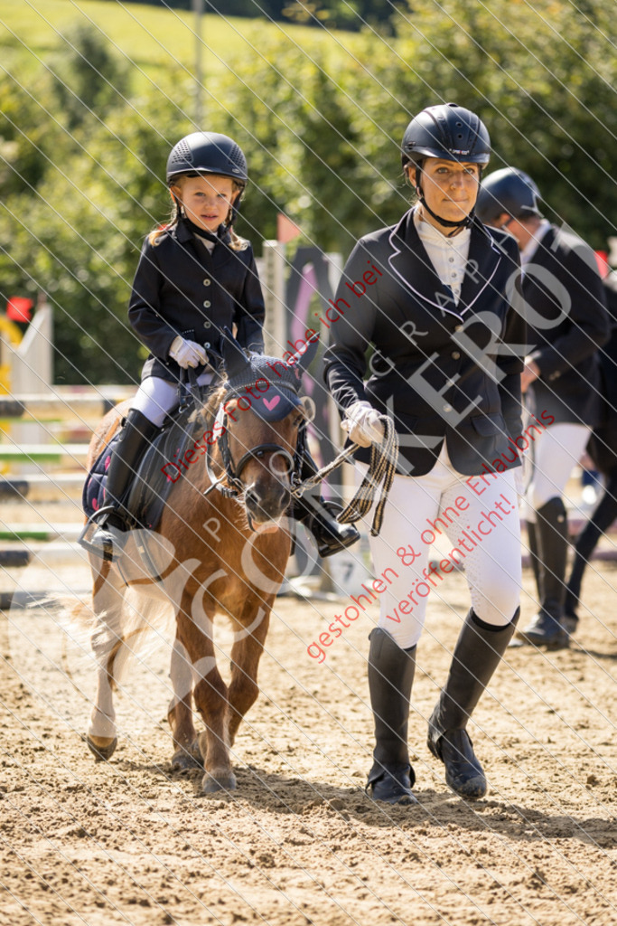 CON_5220 | Sport-, Event- und Tierfotos in Profiqualität. Einfach auswählen, bestellen und herunterladen. Dein Moment – perfekt festgehalten.