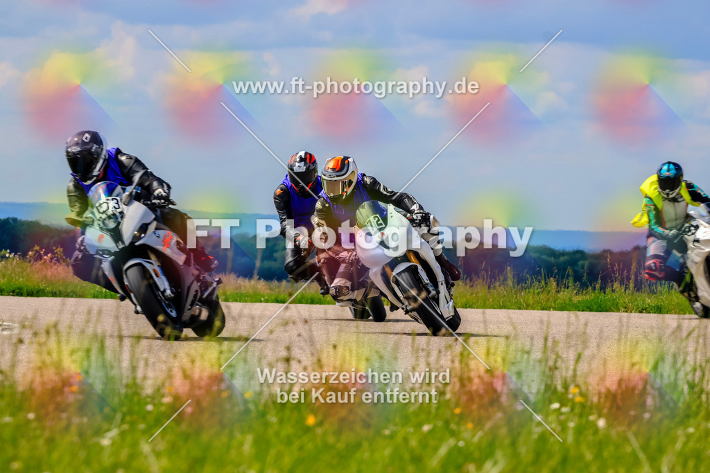 MotoTeam-0854 | Hier findet Ihr Bilder von Touristenfahrten auf der Nürburgring Nordschleife oder von anderen Veranstaltungen die ich besucht habe. Viel Spass beim Durch Schauen 