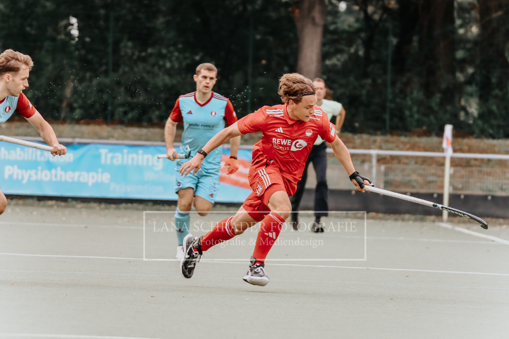Herren_Bundesliga_02_F_RWK-UHC_21.09.25_Köln (278 von 471) | lanaschraderfotografie - Realisiert mit Pictrs.com