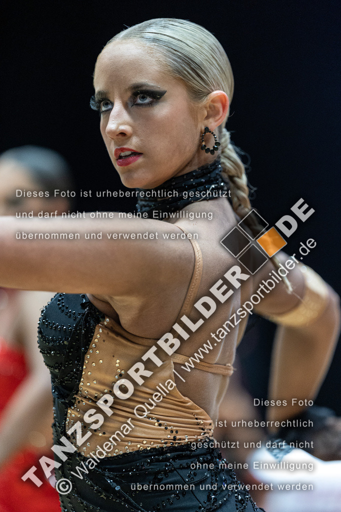 20240113-01532 | Hier finden Sie Tanz Bilder vom Latein und Standard Formationen tanzen. Sportbilder vom Tanzsport. Schöne Fotos und von Weltmeisterschaft, Europameisterschaft, Bundesliga, Regionalliga, Oberliga und Landesliga sowie von GOC Stuttgart, DanceComp, WM Bremen