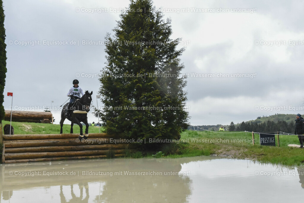 20230513_CCI2_Section2_Gelände_0425 | equistock