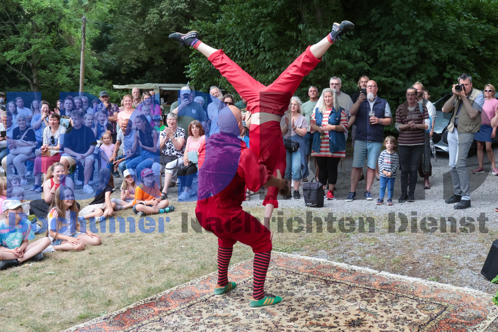 SES_MKRLHE20250705-15 | bond - Realisiert mit Pictrs.com