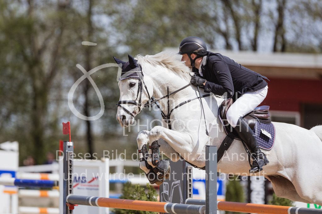 230501_SpengeW_M2St-192 | Deine schönsten Turniermomente als professionelle Fotos! Entdecke hochwertige Pferdesport-Fotografie im Online-Shop. Jetzt Fotos finden & bestellen!