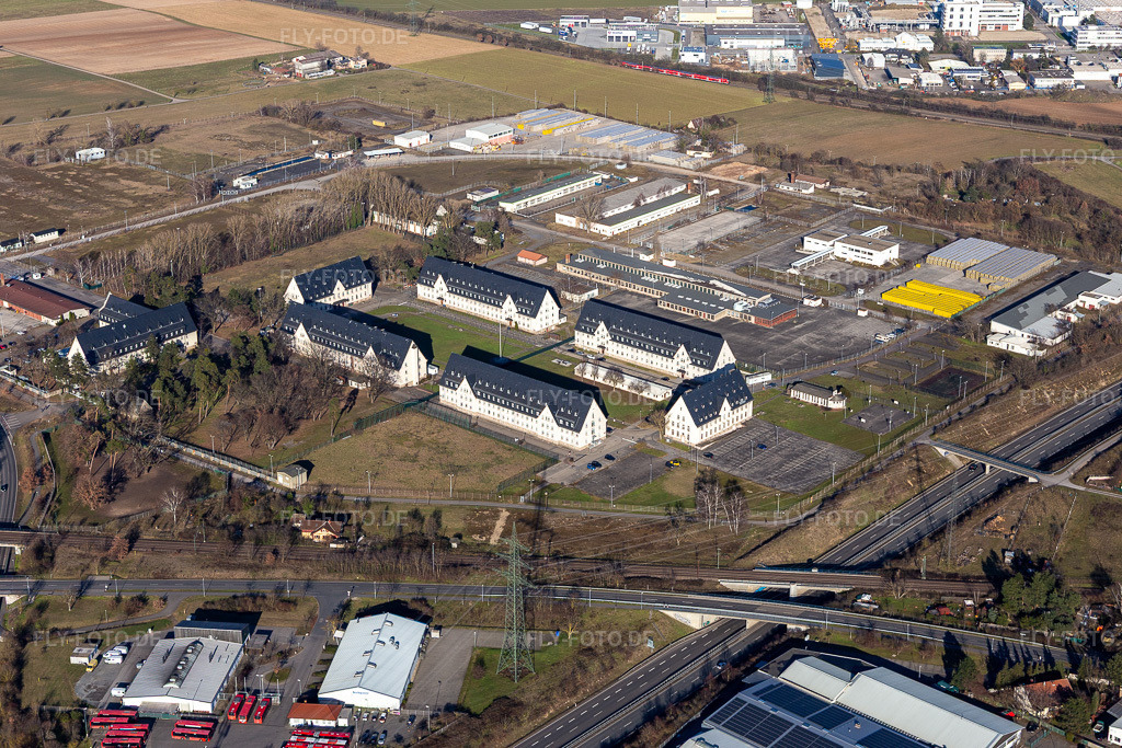 Luftbild: ehemalige Kasernen in Schwetzingen im Bundesland Baden-Württemberg in Deutschland. Foto: IMG_125503.jpg vom 21.02.2021 durch Werner Riehm/FLY-FOTO.de