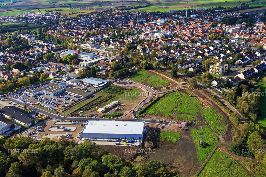 Neueröffnung EDEKA Neubau in der Lauterburger Straße | Luftbild: Neueröffnung EDEKA Neubau in der Lauterburger Straße in Kandel im Bundesland Rheinland-Pfalz in Deutschland. Foto: IMG_074527.jpg vom 14.10.2014 durch Werner Riehm/FLY-FOTO.de - Realisiert mit Pictrs.com