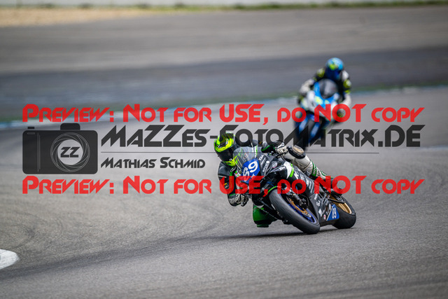 MaZZes_FotoMatrix_240702_6007705_8718 | WEISS