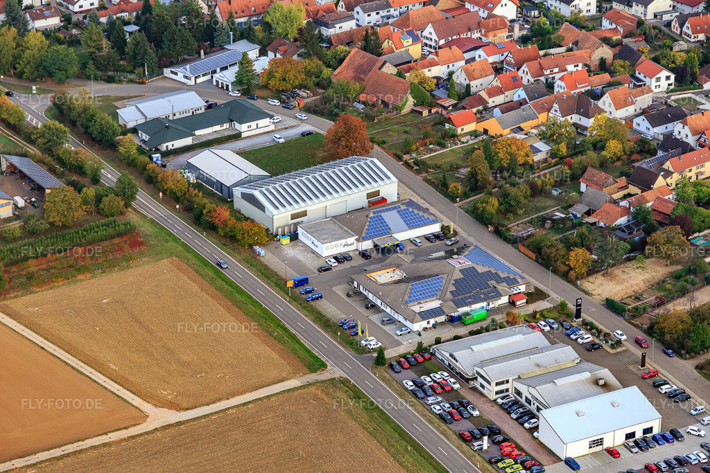 Luftbild: Gewerbegebiet Alte Landstraße mit EDEKA Paul, Autohaus Friedmann GmbH & Co. KG in Steinfeld im Bundesland Rheinland-Pfalz in Deutschland. Foto: IMG_112053.jpg vom 11.10.2018 durch Werner Riehm/FLY-FOTO.deWWW.EDEKA.DE