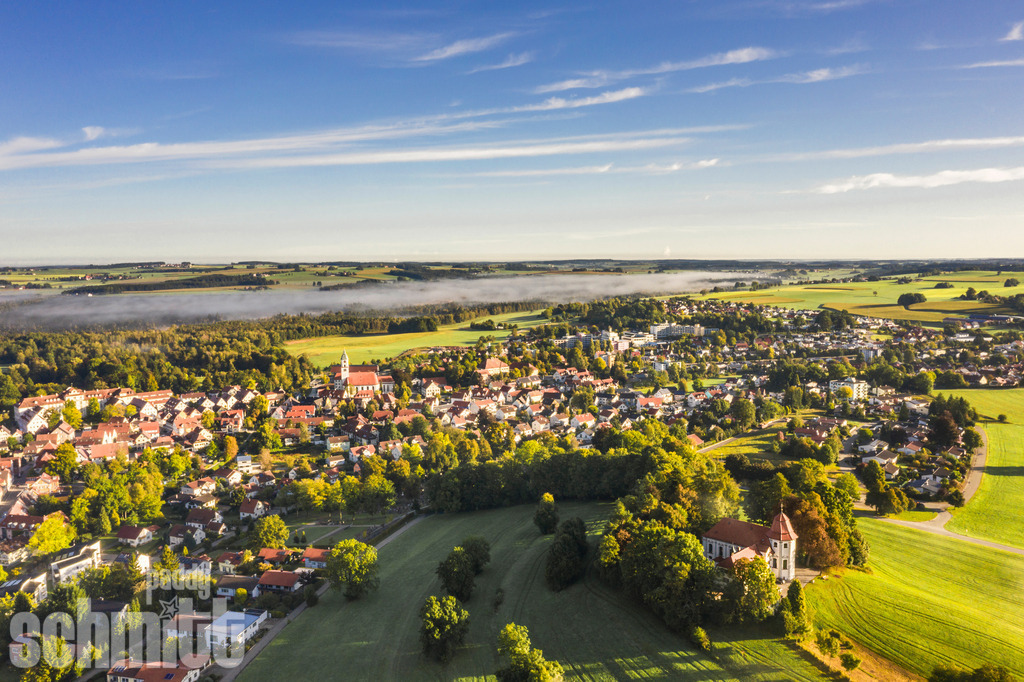 PS-Bad-Wurzach-2026-04 | Entdecke die größte Bildgalerie der Region mit Fotografien aus dem Allgäu, der Bodenseeregion, Oberschwaben, dem Donautal und der Schwäbischen Alb. Landschaften, Luftaufnahmen und Reisefotografie als Wandbild und Fotokunst. - Realisiert mit Pictrs.com