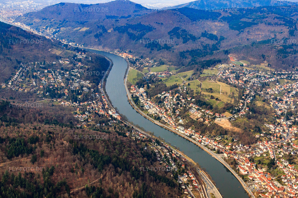 Luftbild: Ortsansicht am Neckarufer von Osten im Ortsteil Ziegelhausen in Heidelberg im Bundesland Baden-Württemberg in Deutschland. Foto: IMG_37934.jpg vom 12.03.2011 durch Werner Riehm/FLY-FOTO.deAuflösung des Originals: 4583 x 3055 px