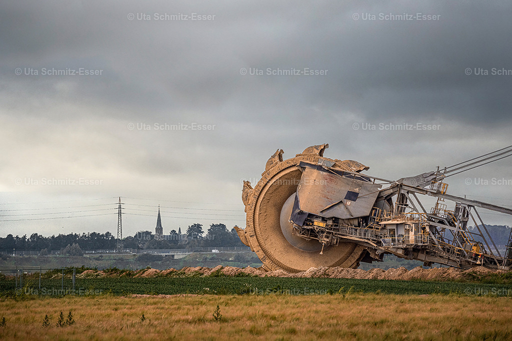 Braunkohlebagger-bei-Luetzerath-03 | CEUS Design - Realisiert mit Pictrs.com