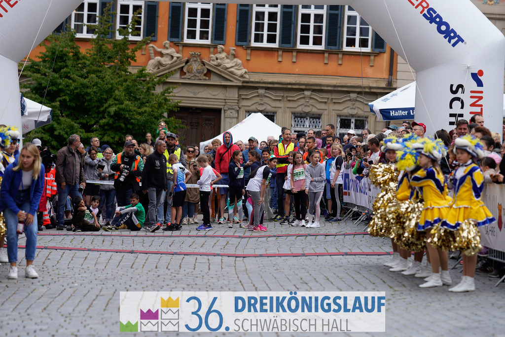 AOK Junior Cup 400m | 3Königslauf 2022 AOK Junior Cup 400m - Realisiert mit Pictrs.com