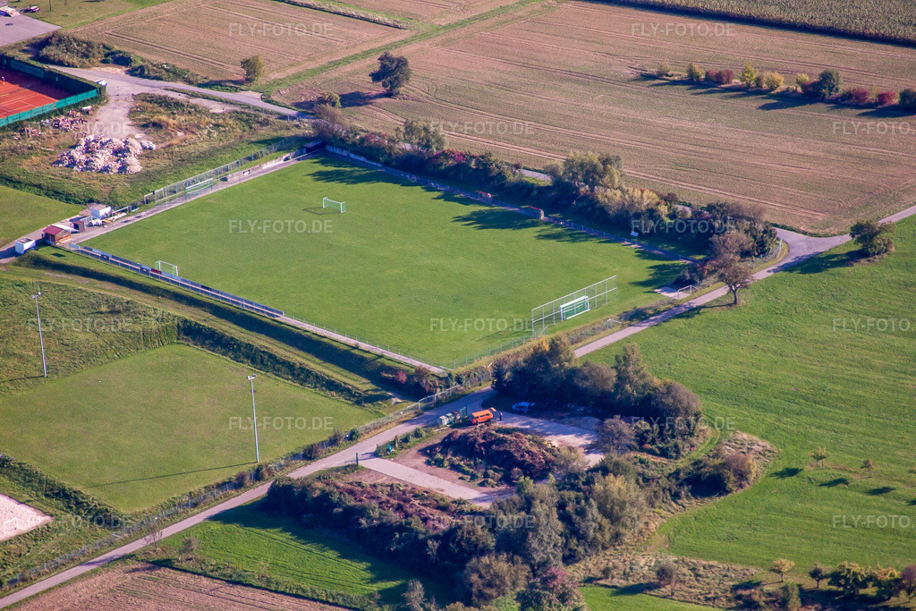 Luftbild: Sportgelände des SV-1899 eV Langensteinbach im Ortsteil Langensteinbach in Karlsbad im Bundesland Baden-Württemberg in Deutschland. Foto: IMG_45096.jpg vom 21.09.2011 durch Werner Riehm/FLY-FOTO.de