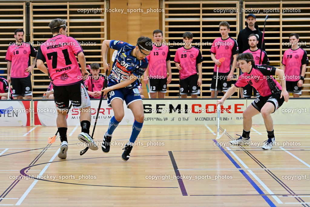 VSV Unihockey vs. Wiener Floorballferein 6.4.2024 | #71 Christoph Platzer Wiener Floorballverein, #30 Christoph Steiner VSV Unihockey, #26 Alexander Hanschur Wiener Floorballverein, VSV Unihockey vs. Wiener Floorballferein 6.4.2024, VSV Unihockey vs. Wiener Floorballferein  am 06.04.2024 in Villach (Ballspielhalle St. Martin), Austria, (Photo by Bernd Stefan)