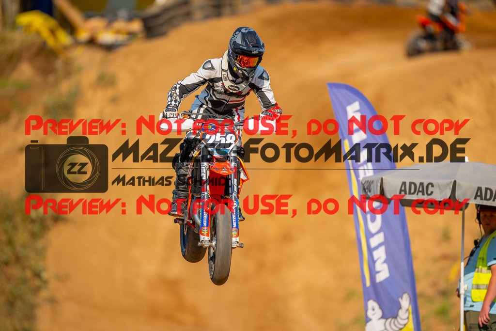 MaZZes-Fotomatrix-20260815-602513 | S2