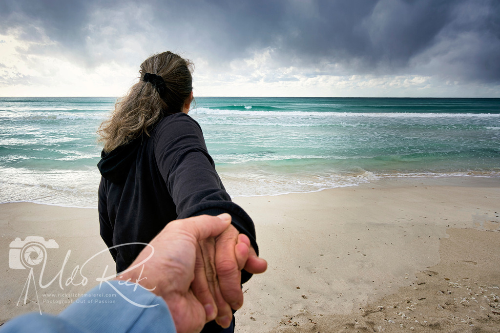 Strandspaziergang | Entdecken Sie Fotografie aus Leidenschaft: Auftragsfotografie, HD-Fotos, Geschenkartikel aus Ihren Bildern und vieles mehr. Beauftragen Sie uns für besondere Momente!