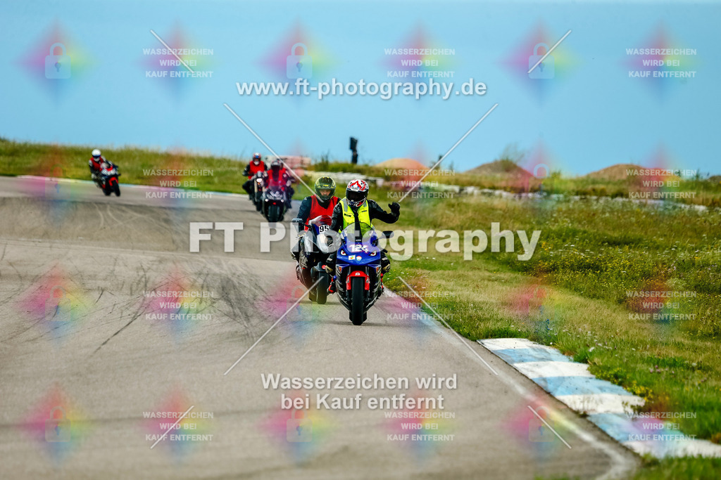 Chambley Juli-3078 | Hier findet Ihr Bilder von Touristenfahrten auf der Nürburgring Nordschleife oder von anderen Veranstaltungen die ich besucht habe. Viel Spass beim Durch Schauen 