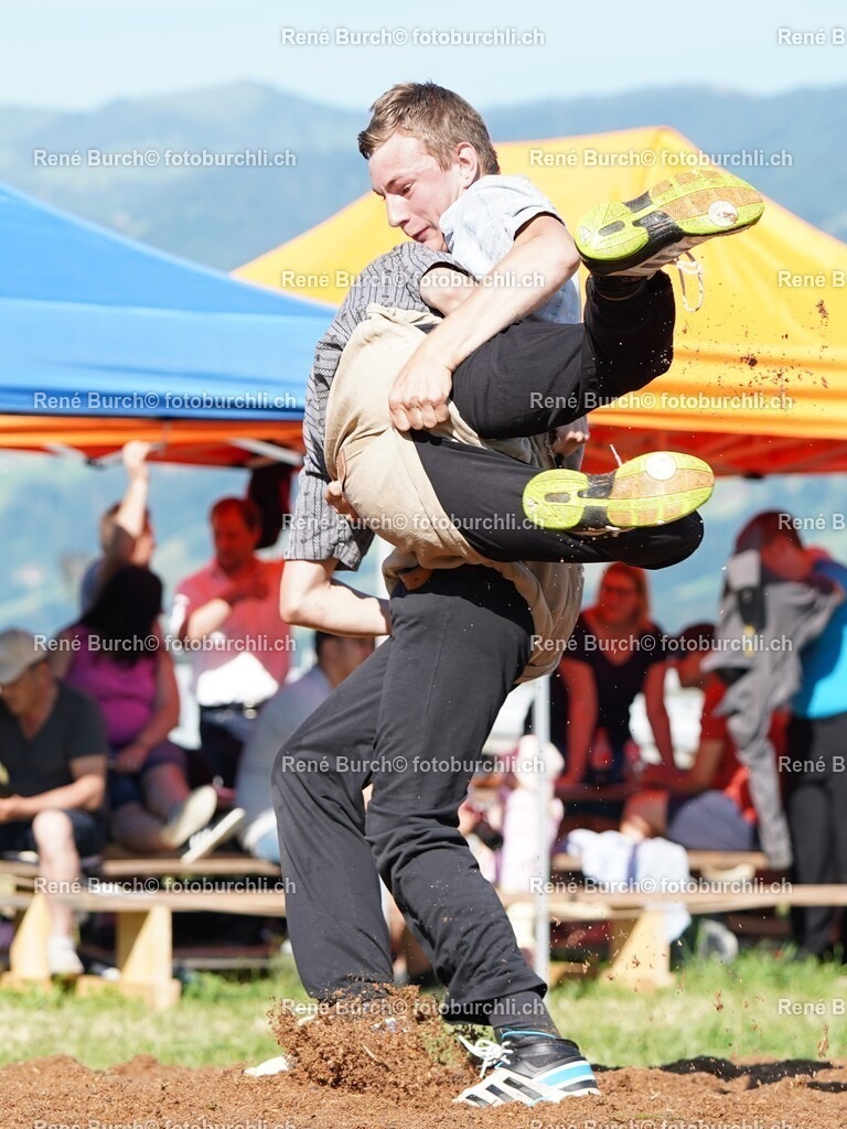 4 | René Burch leidenschaftlicher Fotograf aus Kerns in Obwalden.  Hier finden sie Sport, Landschaft und Natur Fotografie.
 - Realisiert mit Pictrs.com