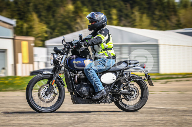 0011-260419_NOE-008_11 | Deine Full-Service-Agentur für ✔️Videoproduktionen und ✔️Motorsportfotografie Jetzt Angebot anfragen!