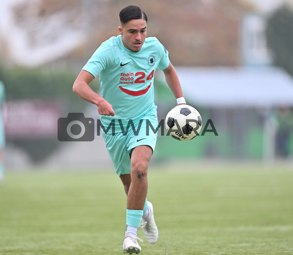 Fussball I Herren I Saison 2025-2026 I Bundesliga I 6. Spieltag I Eintracht Frankfurt - FC Bayern München  | MWMARA - Realisiert mit Pictrs.com