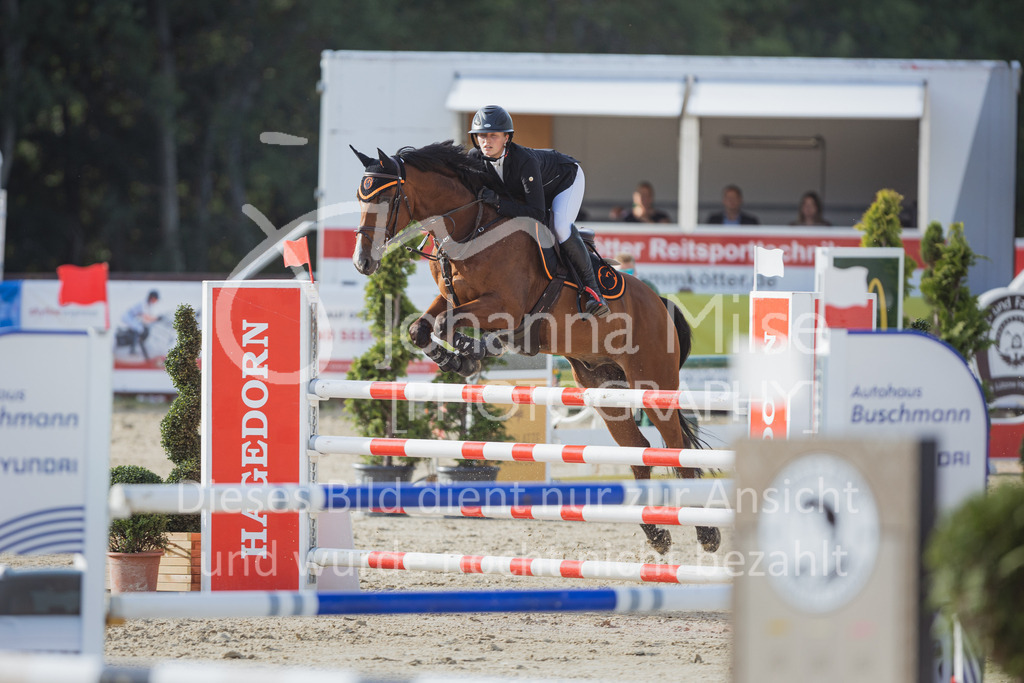 220728_BHO_ST_M1-Spr_1-677 | Deine schönsten Turniermomente als professionelle Fotos! Entdecke hochwertige Pferdesport-Fotografie im Online-Shop. Jetzt Fotos finden & bestellen!