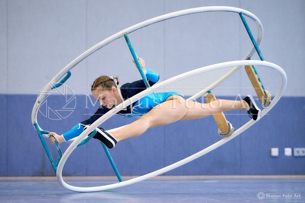 2024-06-20-2-B-DSC-00106 | Professionelle Sportfotografie in Hamburg, Schleswig-Holstein und Niedersachsen – spezialisiert auf Rhönrad, Geräteturnen, Leistungsturnen und rhythmische Sportgymnastik. Bundesweite Begleitung von Rhönrad-Events. Jetzt Sport-Fotos - Realisiert mit Pictrs.com