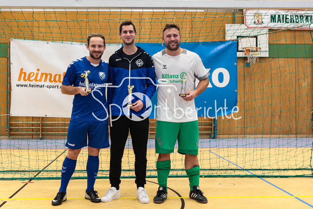 Maerbraeu-Cup BC Aichach II | v. l. Georg Demmelmeier (bester Torschütze) / Manuel Müller (Bester Torhüter) / Christoph Kratzenberger (bester Spieler)